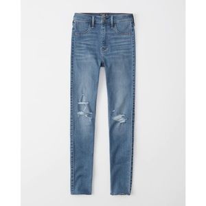 NEW Abercrombie & Fitch - Shown in ripped light medium wash